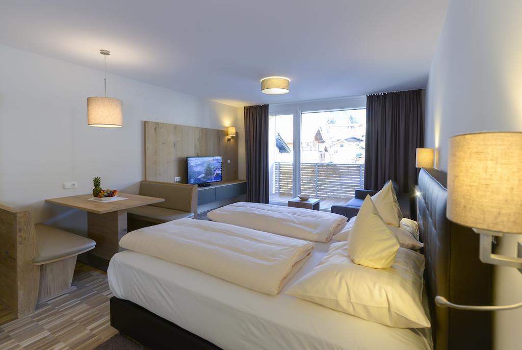 Appartementhotel Sonnenhof Kössen Szoba fotó